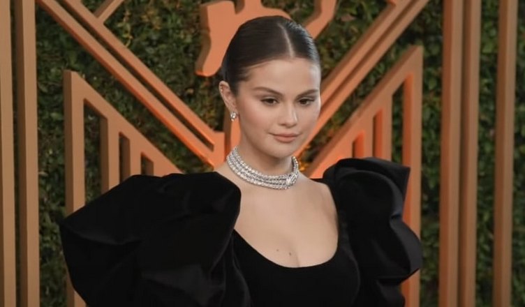 Selena Gomez Na Svom Instagramu Podelila Snimak Iz Studija