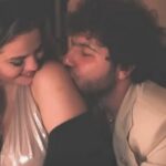 Selena Gomez reagovala na glasine da su ona i Benny Blanco vereni